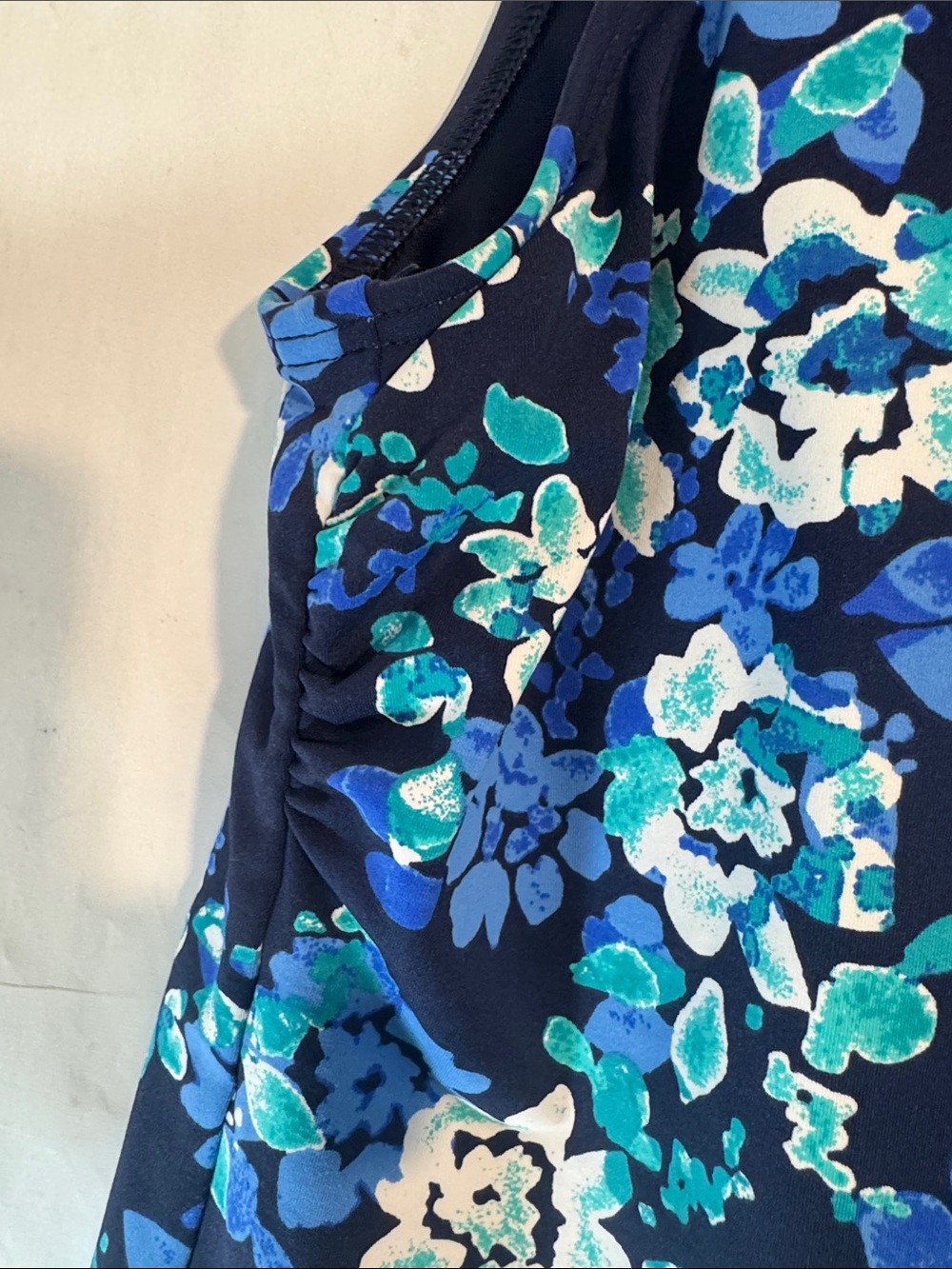 Lands' End Navy Blue Floral Sleeveless Swimsuit Tank - Picture 4 of 6